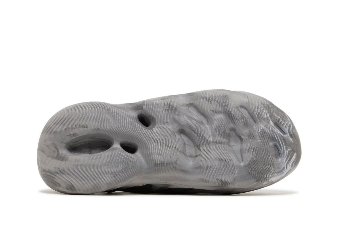 Yeezy Foamrunner MX Granite IE4931