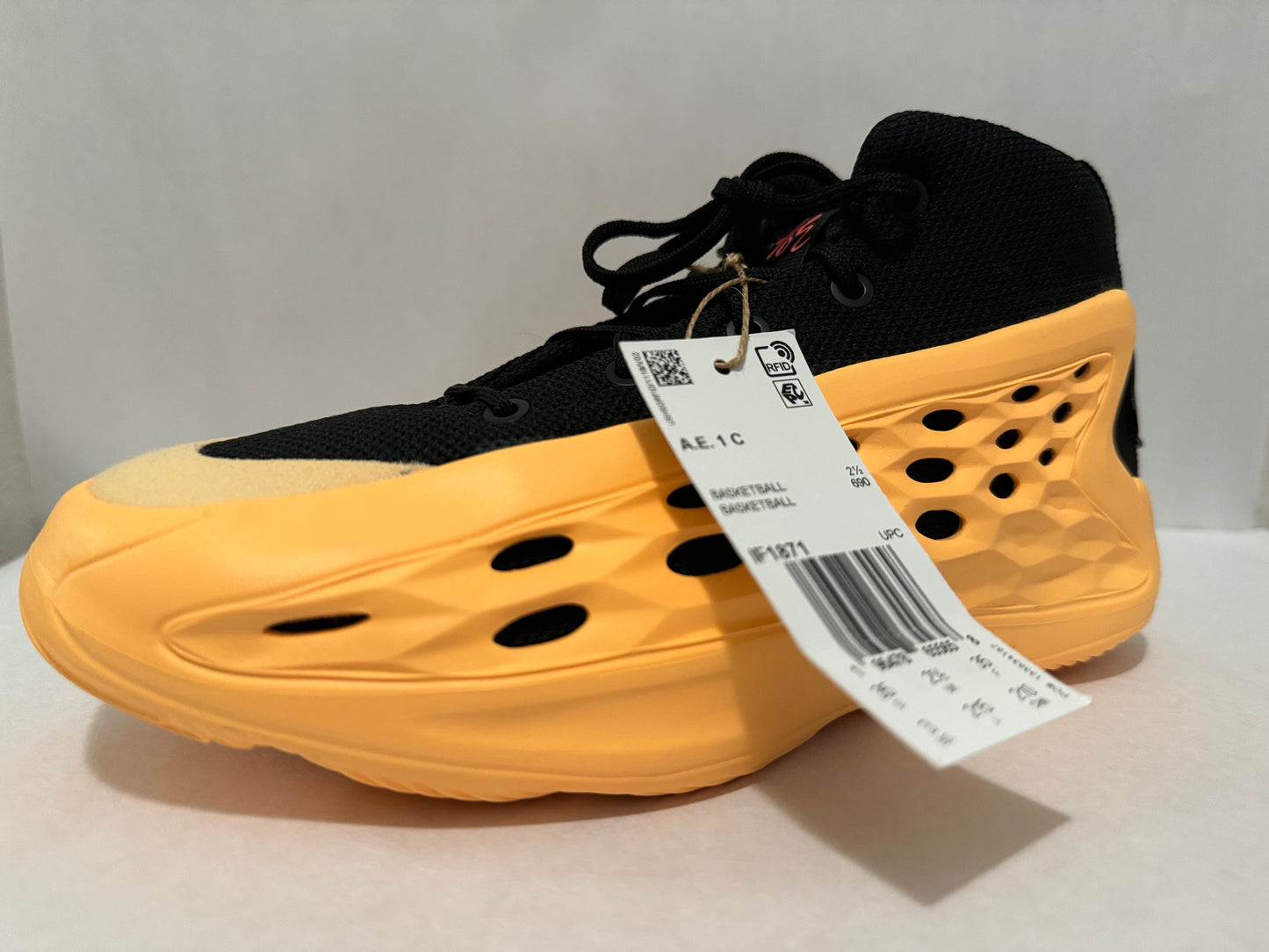 DS (Deadstock) Adidas AE-1 Kids IF1871