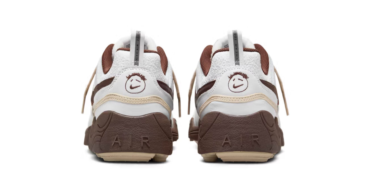 DS Travis Scott x Nike Zoom Field Jaxx "Light Chocolate HQ3073-100