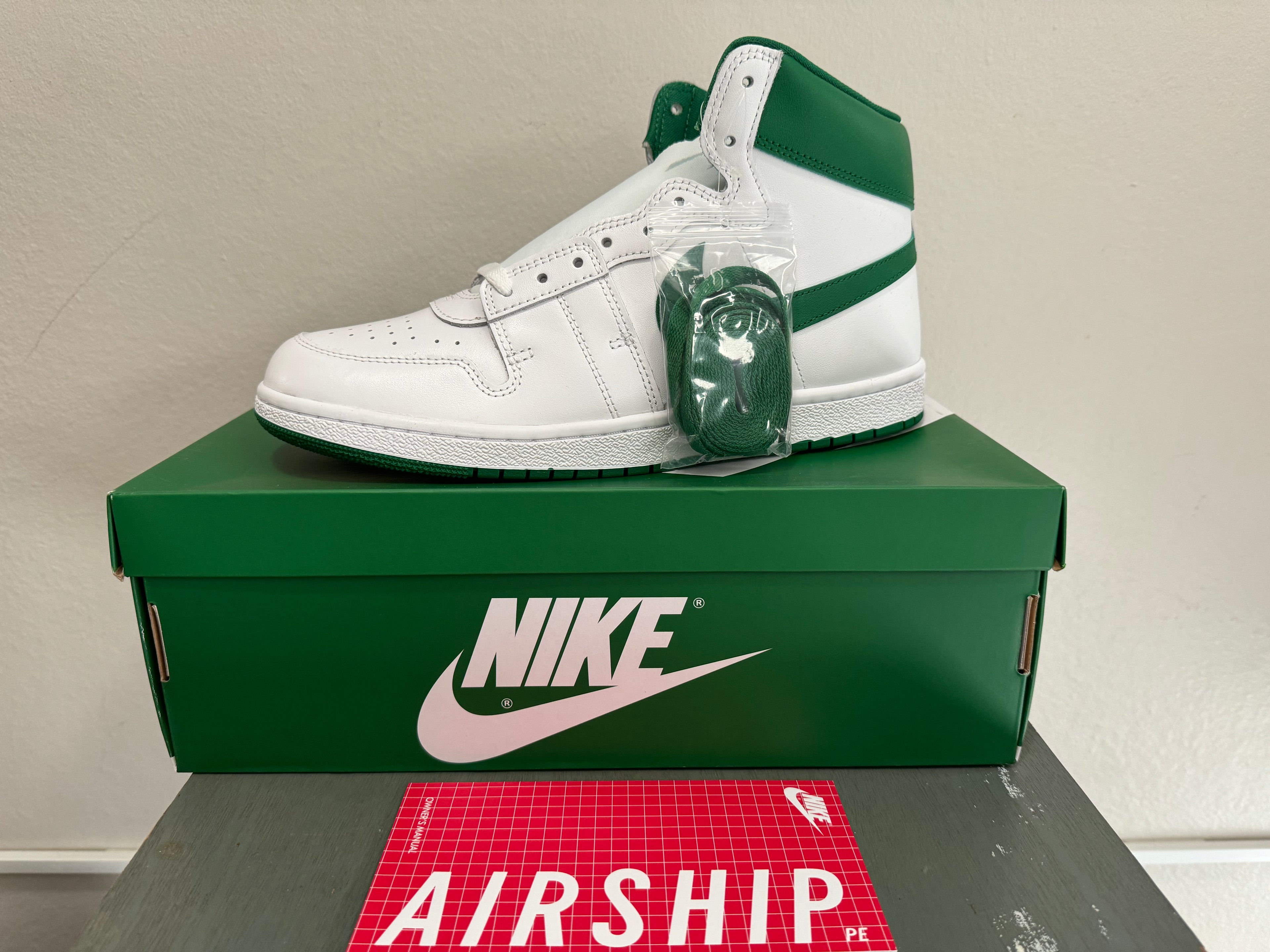 DS (Deadstock) Nike Air Ship SP Pine Green DS DX4976-103